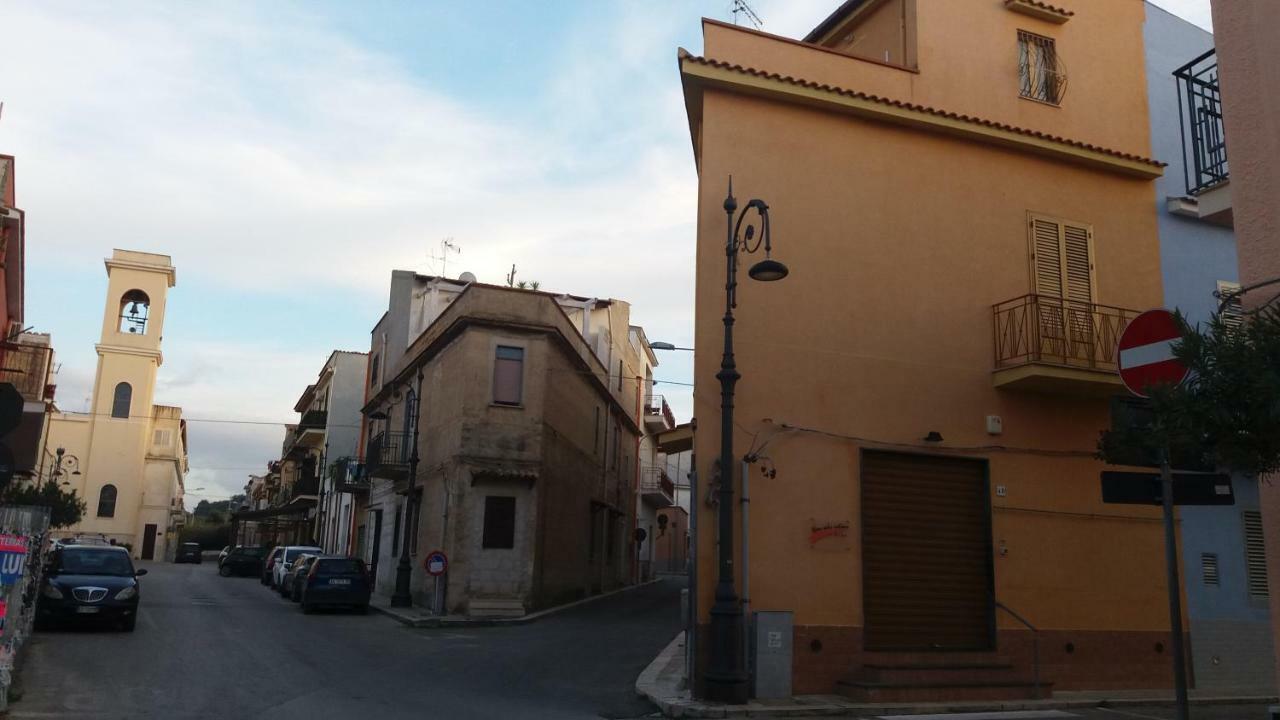 Casa Vacanza Trappeto Palermo 2 Apartment Luaran gambar